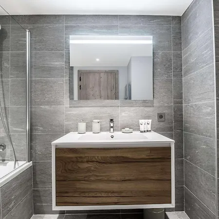 1550: Spacieux, 8 Pers, Proche Pistes, Parking & Inclus - Fr-1-631-206 Apartamento *