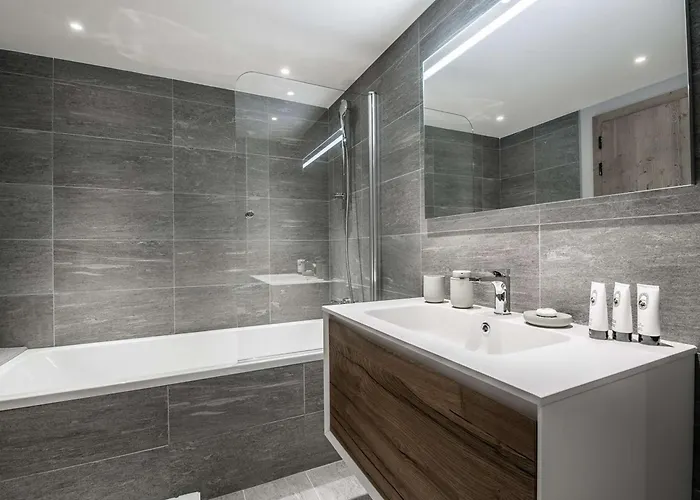 1550: Spacieux, 8 Pers, Proche Pistes, Parking & Inclus - Fr-1-631-206